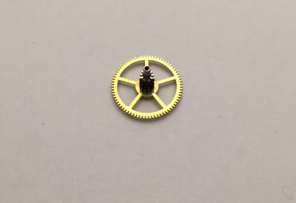 Jaeger-LeCoultre 470 center wheel with pinion part 200 - Image 2