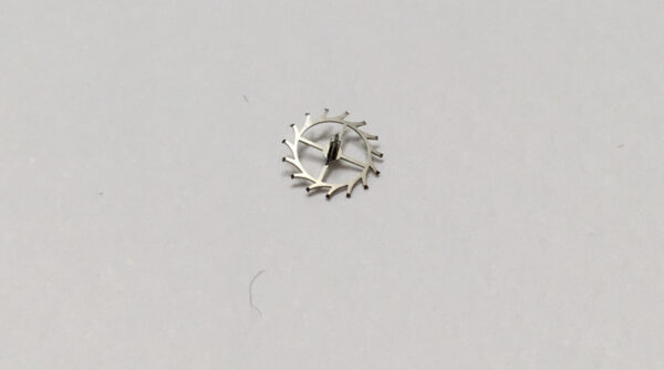 Rolex 1225 escape wheel and pinion with straight pivots part 7621
