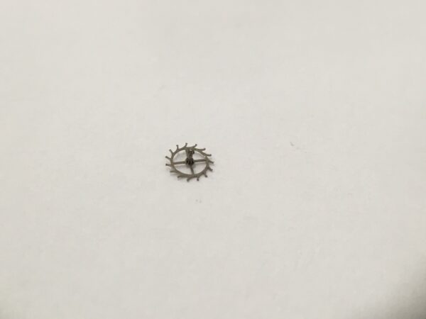 Seiko 5606A escape wheel and pinion part 251560 - Image 2