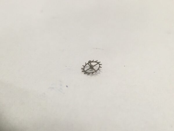 Zenith 2522 escape wheel and pinion with straight pivots part 702