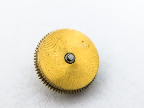 Zenith caliber 1110 barrel wheel with mainspring part - Image 2