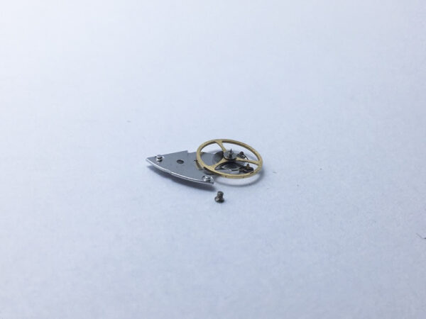 Omega caliber 3220 balance wheel with bridge part - Image 2