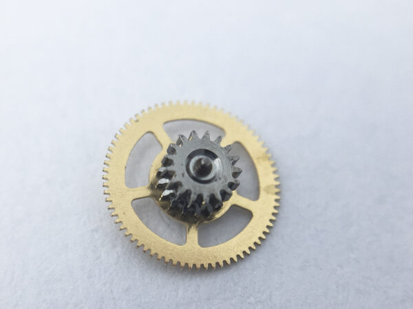 Omega caliber 3220 intermediate wheel part 722112030012 - Image 2