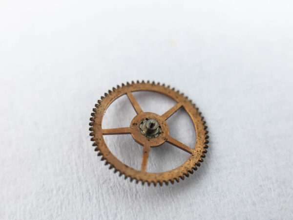 Valjoux caliber 7750 minute counter intermediate wheel part 8042