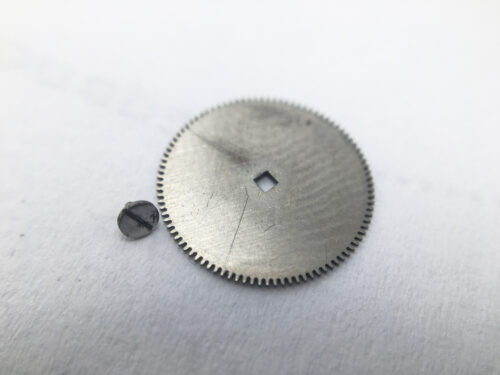 Omega caliber 1022 ratchet wheel part 1100