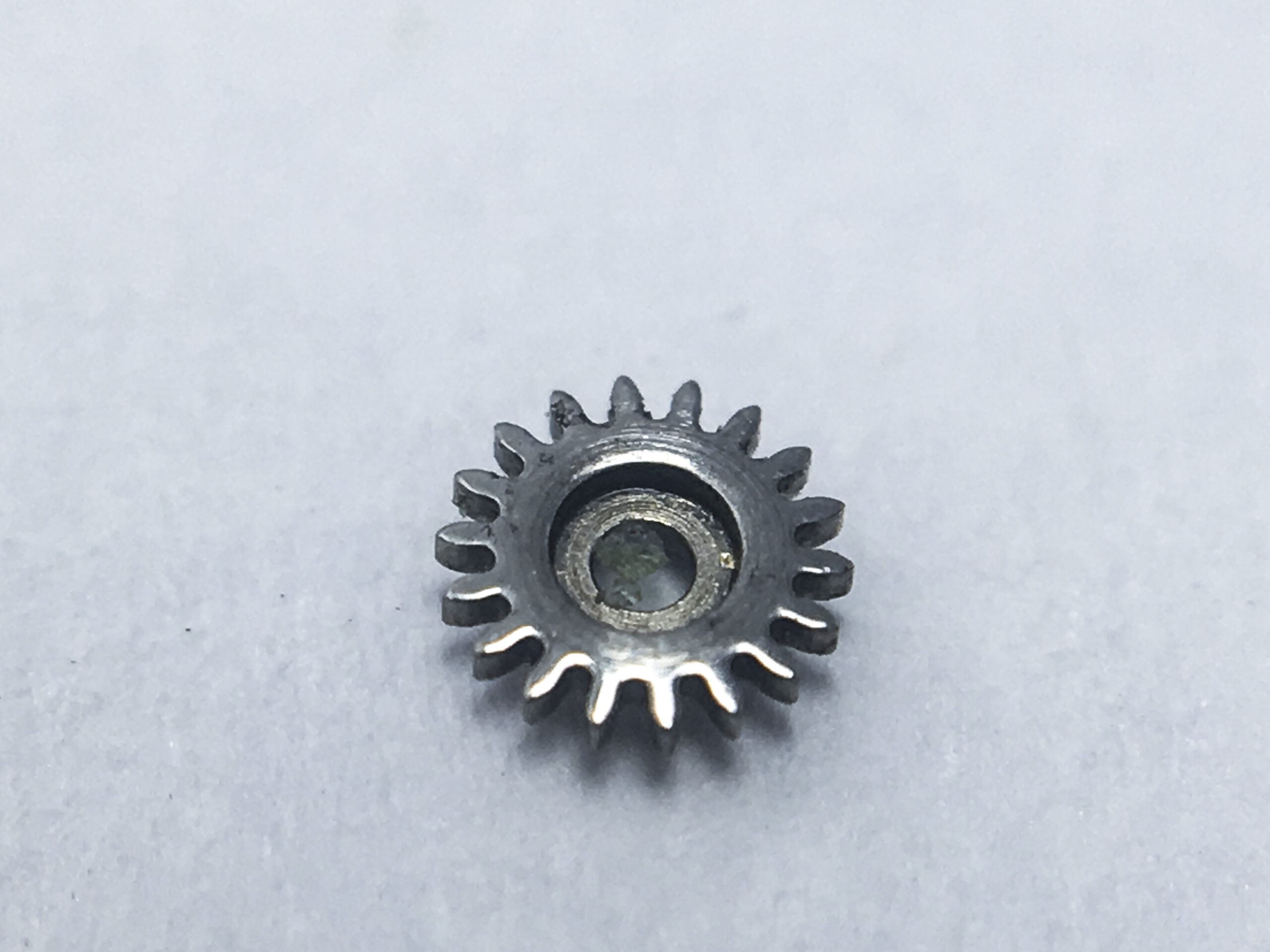 Omega caliber 1022 winding pinion part 1108 - Image 2