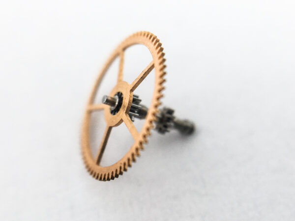 Omega caliber 302 center wheel with pinion part 1224 - Image 2