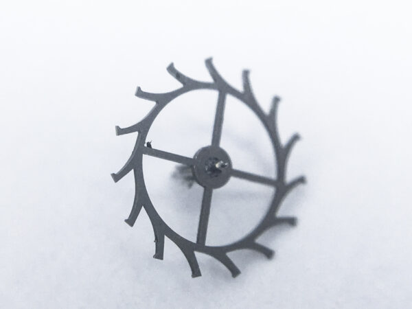Rolex caliber 1210 escape wheel part 7521 - Image 2