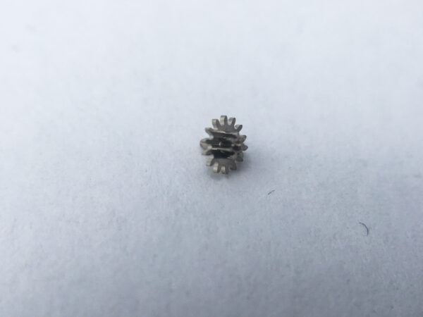 Tag Heuer caliber 1887 chronograph wheel part 6S01 - Image 2