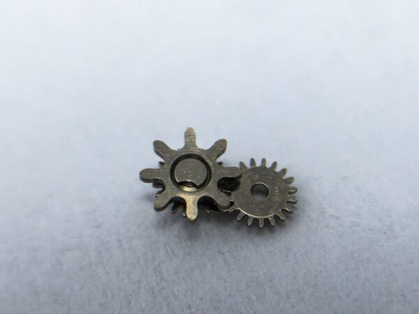 Tag Heuer caliber 1887 sliding gear, mounted part - Image 2
