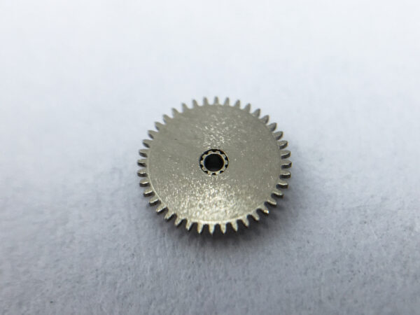 Tag Heuer caliber 1887 minute wheel part - Image 2