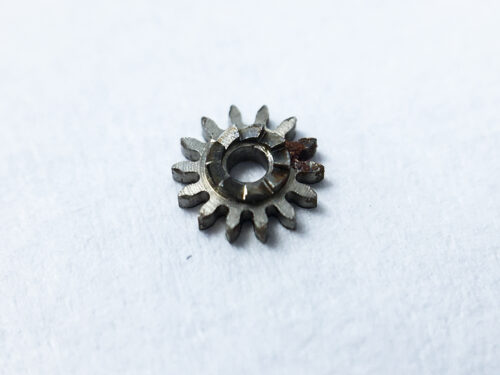 Omega 550 winding pinion part 1108