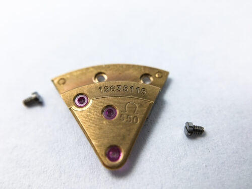 Omega 550 train wheel bridge part 1003