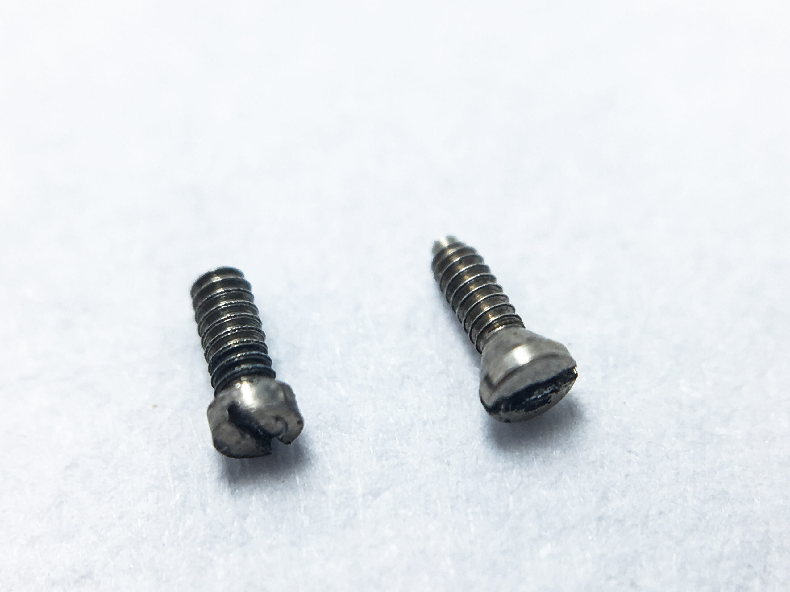 AS 1701 screws movement holders part - Image 2