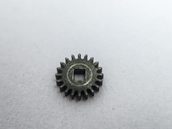 Venus cal. 170 winding pinion part 411