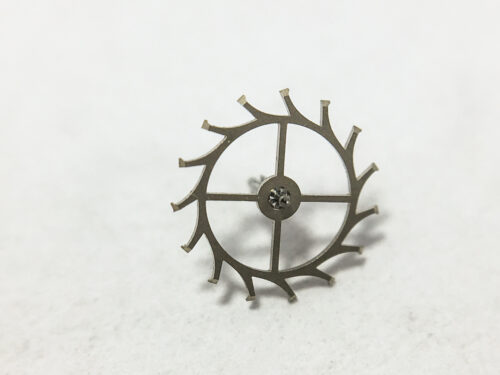 Lemania caliber 1270 escape wheel and pinion with straight pivots part 705