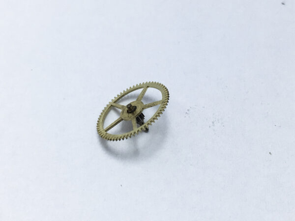 Pierce caliber 134 center wheel with pinion part - Image 3