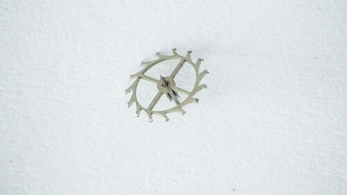Landeron 148 escape wheel and pinion with straight pivots part 705