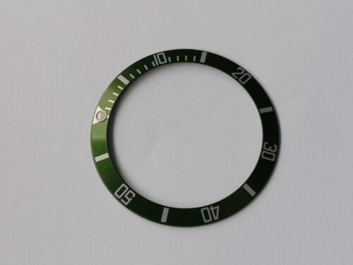 Rolex Submariner 16610LV Kermit green bezel insert