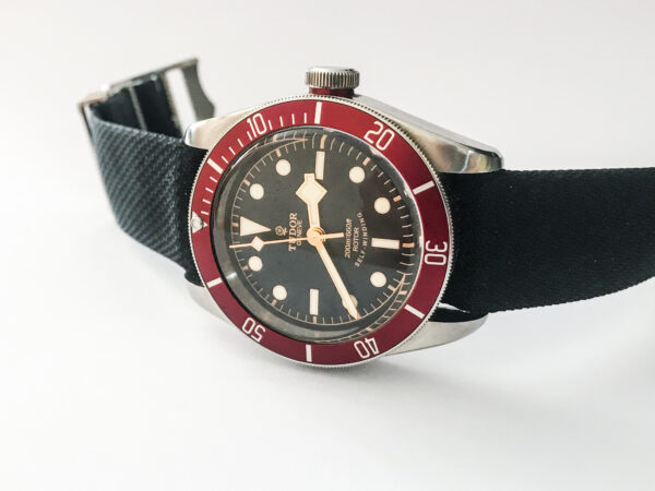 Tudor Heritage Black Bay 79220R steel diver red watch 41mm - Image 2