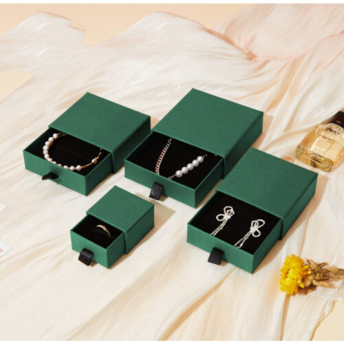 DECORATIVE BOX FOR JEWELRY, bracelet 8.5 x 8