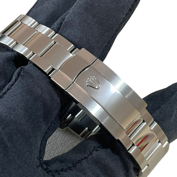 New Rolex Datejust 126200 Oyster unisex watch with bright blue, fluted motif dial 2021 - Image 3