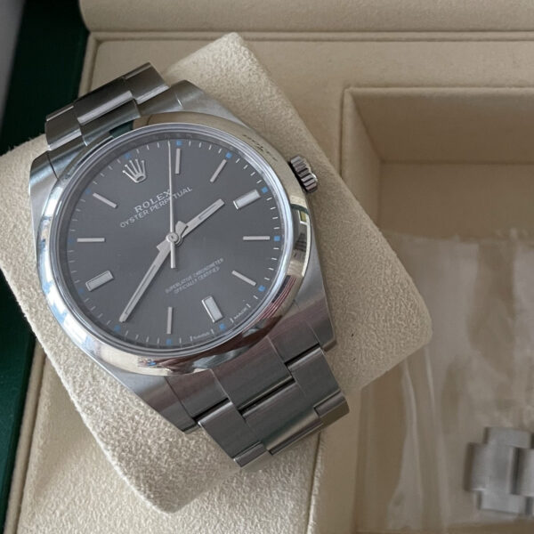 Rolex Oyster Perpetual 114300 stainless steel men's watch 2019 - Image 7