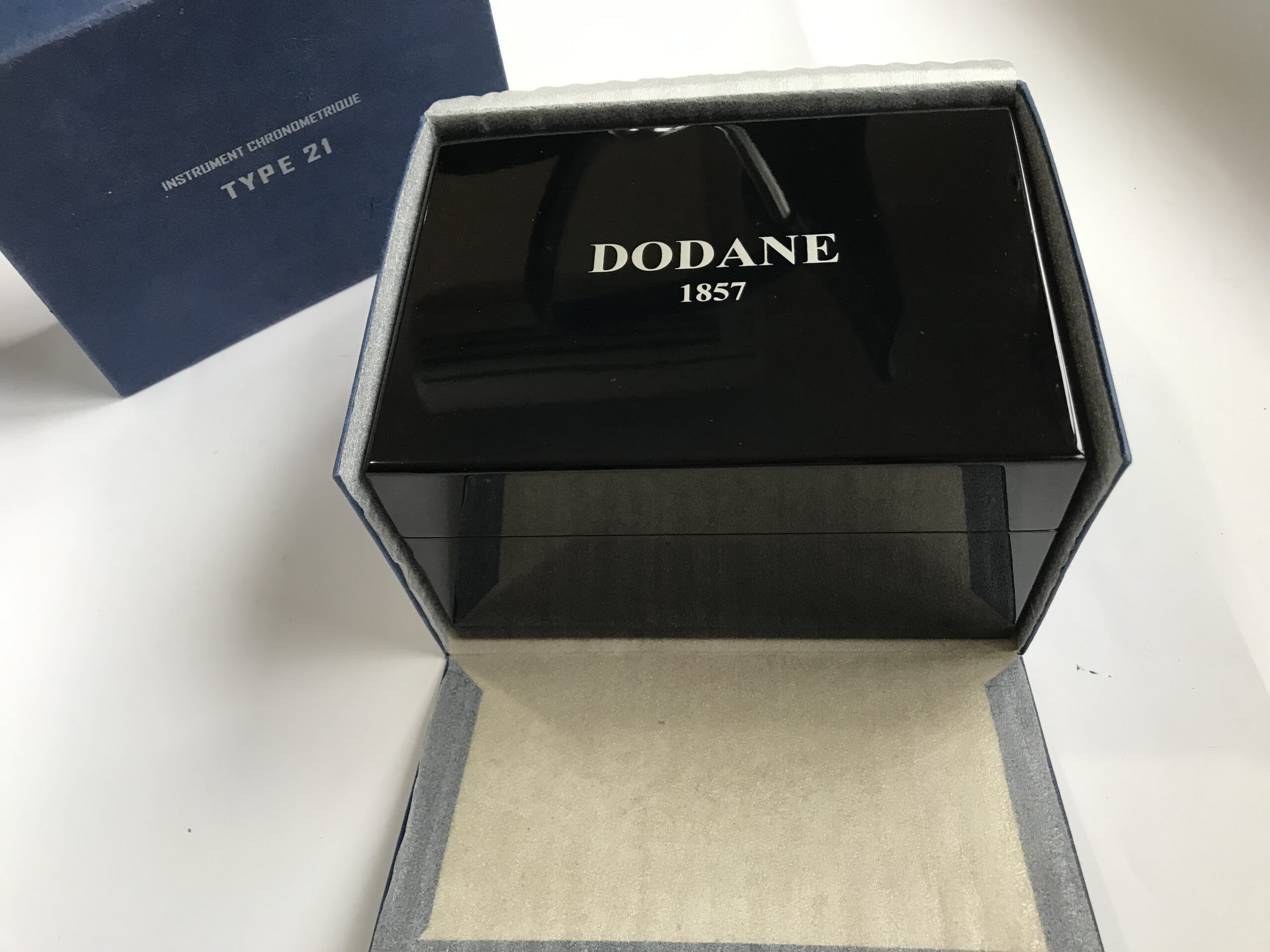 Dodane Type 21 flyback chronograph watch box
