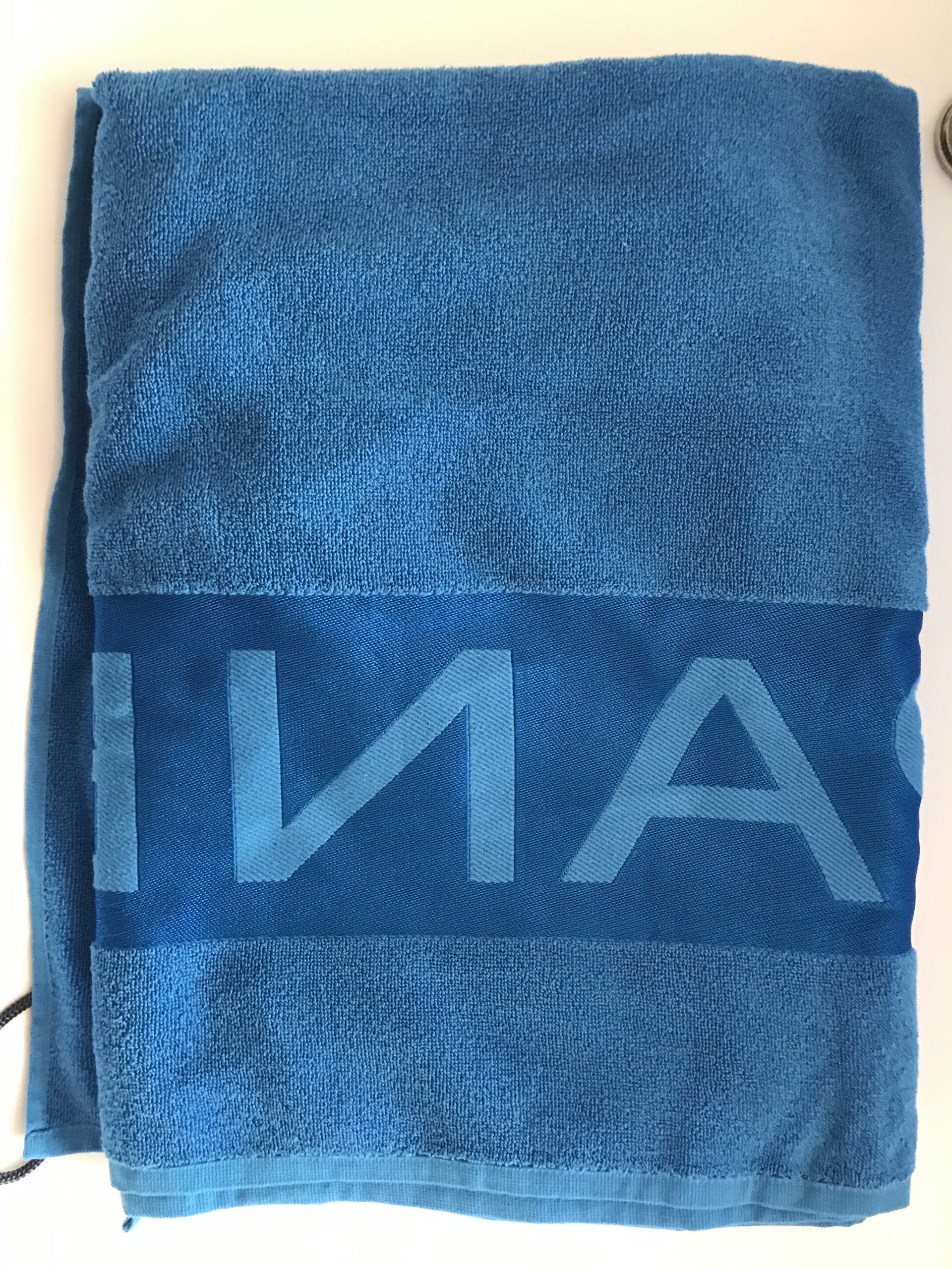 New Panerai large blue beach towel in travel storage bag - Image 5