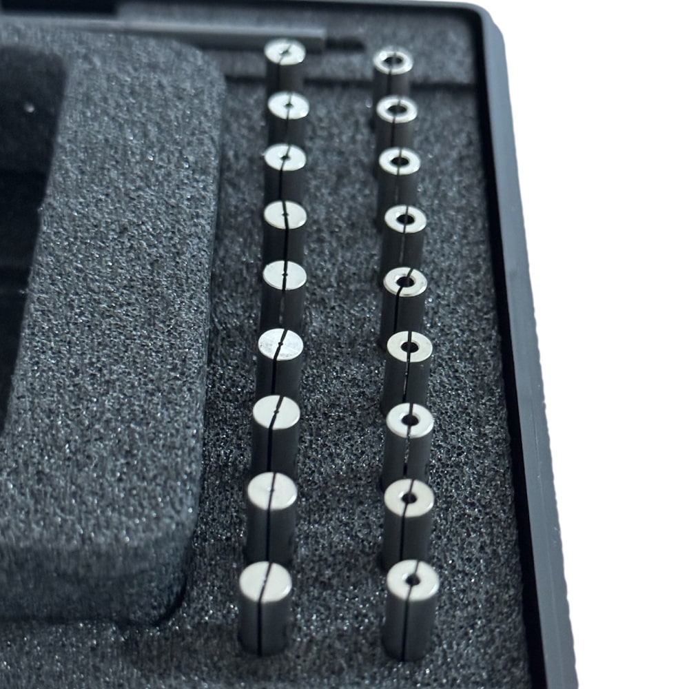 Bergeon 3010 watchmaker tool for tightening the pipes of hands & winding crowns - Image 2