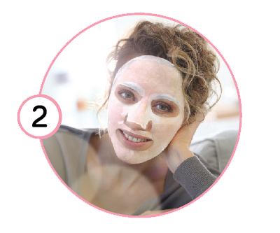 IROHA Illuminating & Hydrating Mask with Vitamin C - Image 3