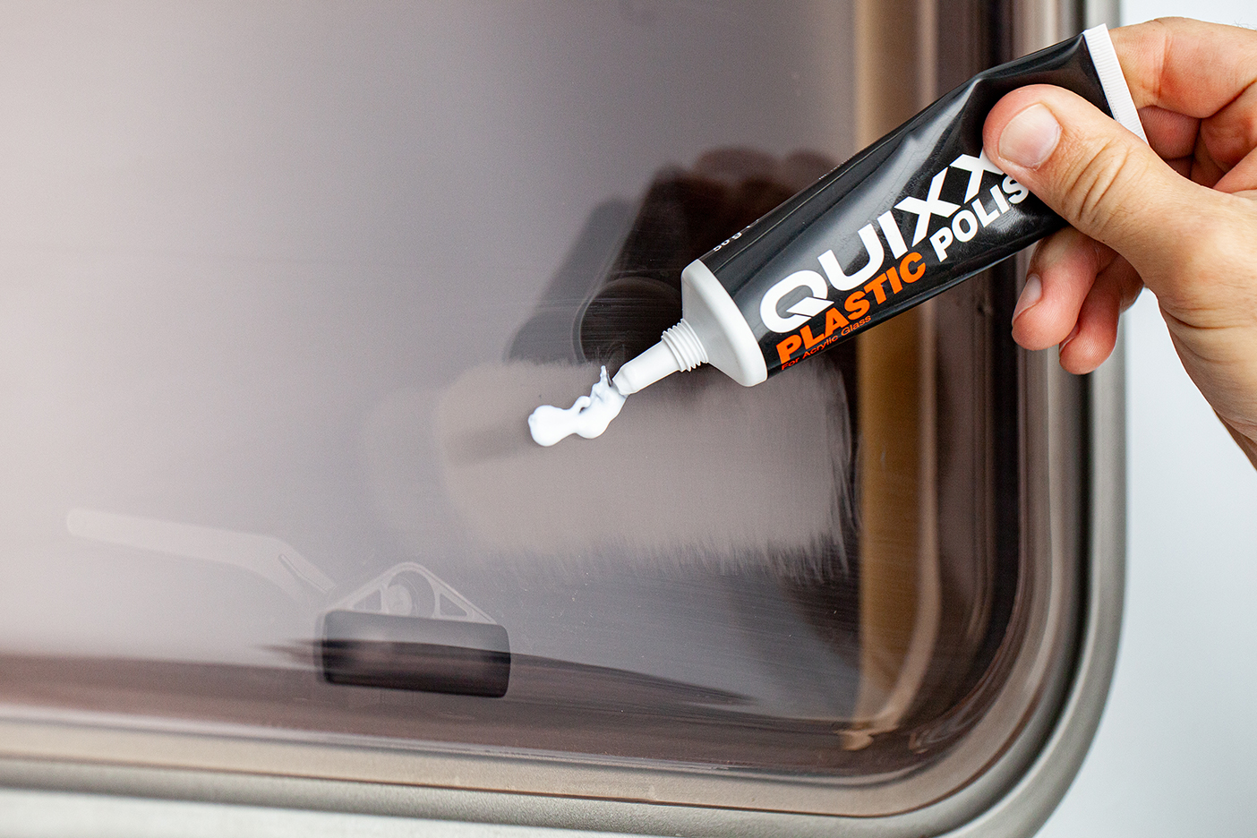 QUIXX Acrylic Scratch Remover, Scratch & Scuff Remover for Acrylic & Plexiglass Surfaces on Cars, Motorcycles, Boats, Caravans & Household Items, ref. 10003, Made in Germany, - Image 17