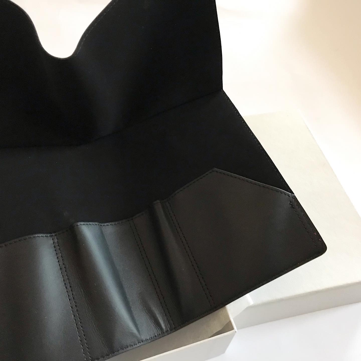 New Omega leather travel case for watches - Image 3