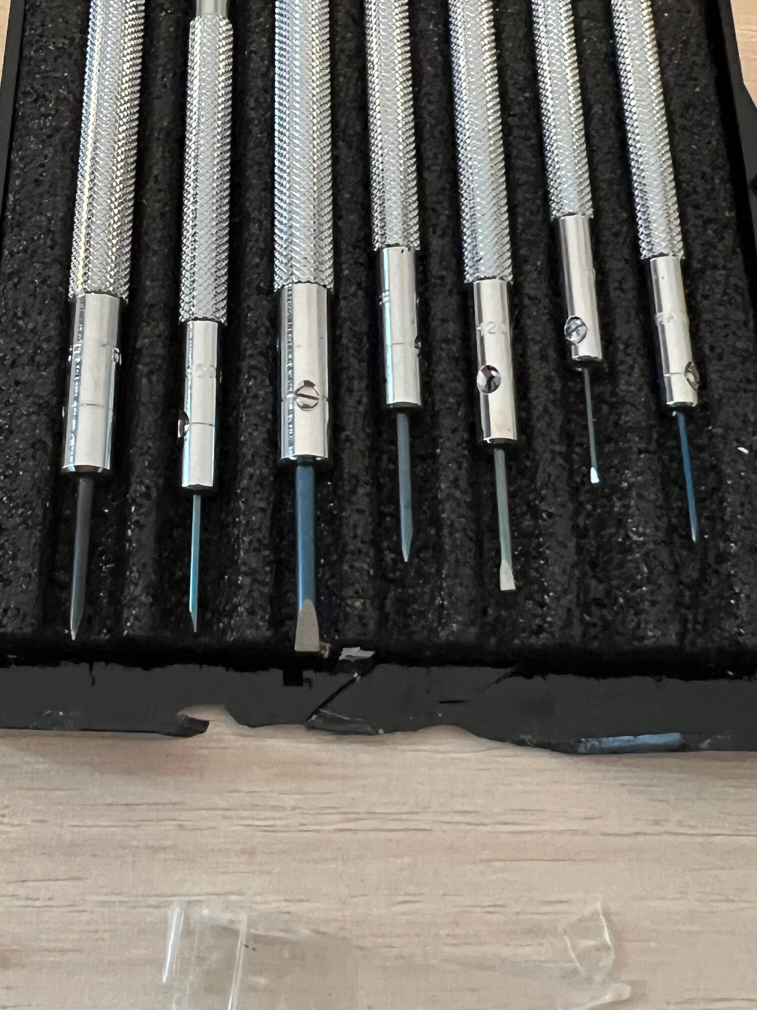 DAMAGED PACKAGING - Beco Technic Set of 7 Screwdrivers 0.60 to 2.00 mm in Plastic Box with Spare Blades - SEE PHOTOS - Image 18
