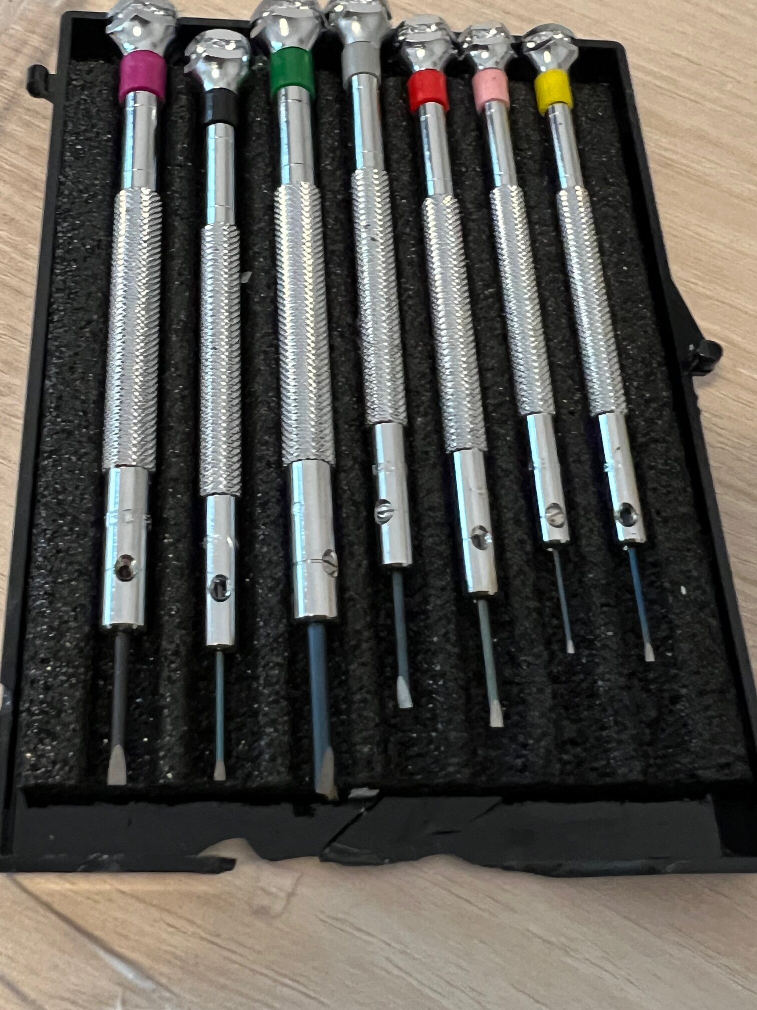 DAMAGED PACKAGING - Beco Technic Set of 7 Screwdrivers 0.60 to 2.00 mm in Plastic Box with Spare Blades - SEE PHOTOS - Image 21