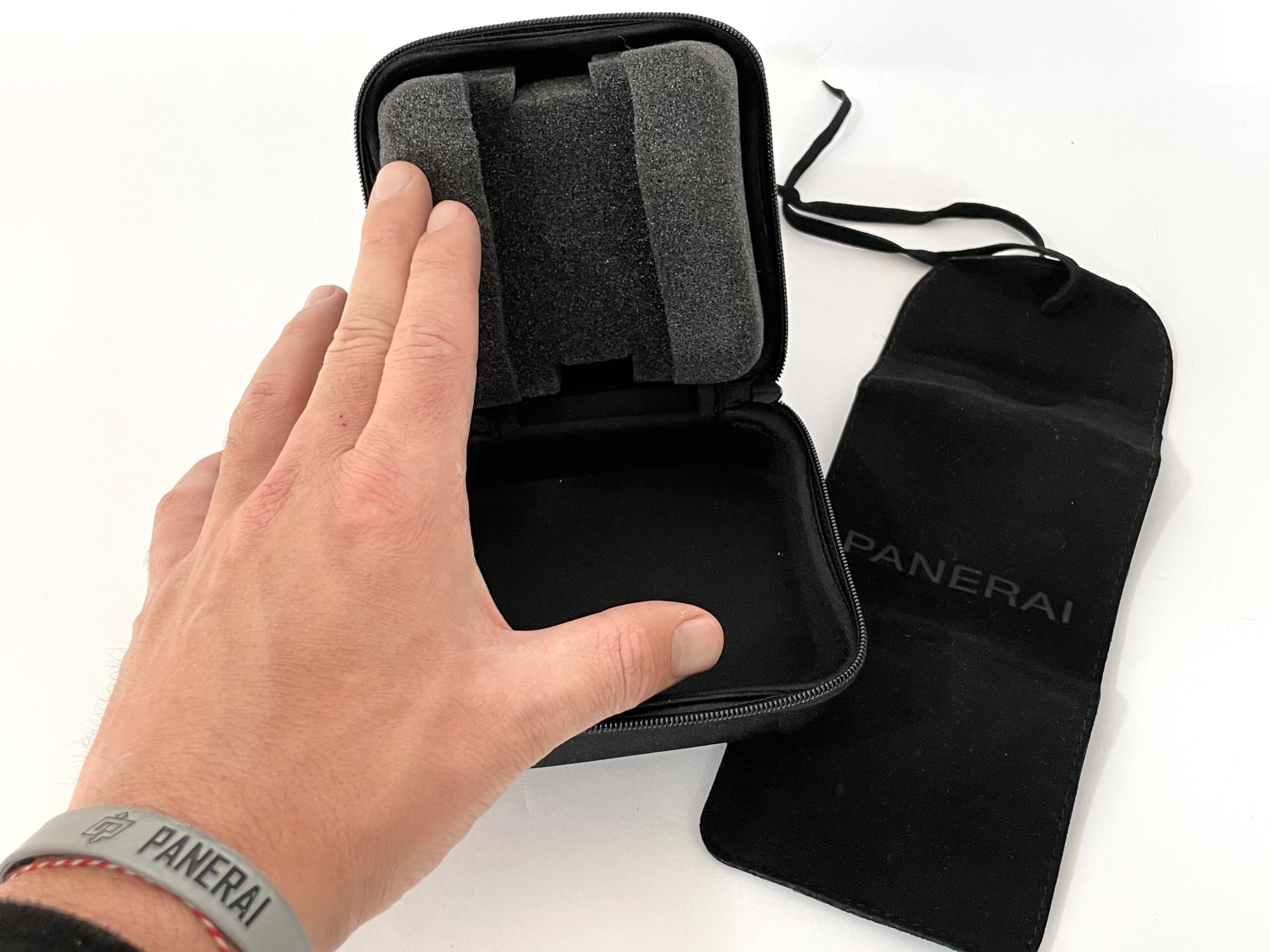 Panerai nylon watch travel case with velvet pouch - Image 2