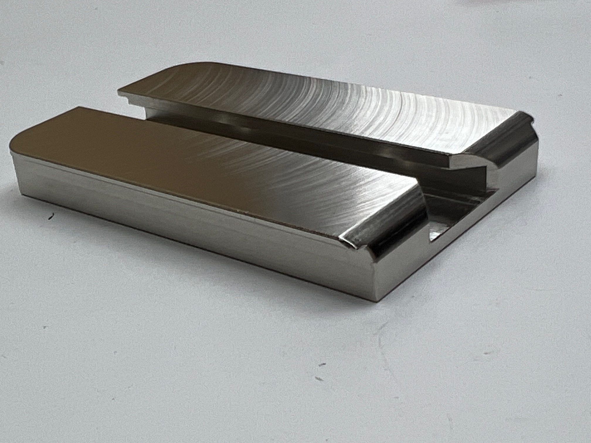 Bergeon 2021-A Fixing Plate for Bench Vice No. 2021 - Image 2
