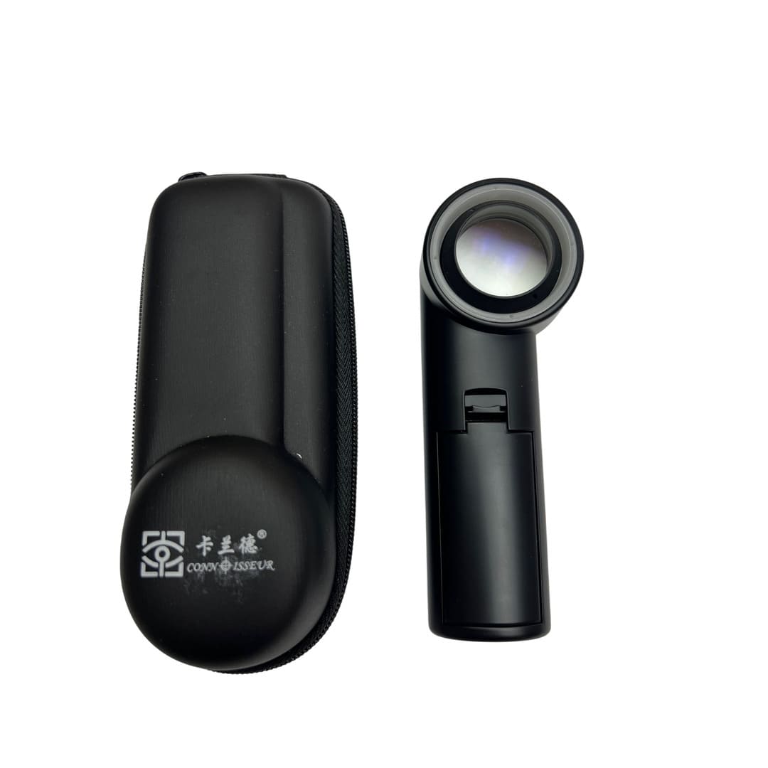 Connoisseur 10x Loupe Magnifier with UV LED Light - Damaged Box - Image 3