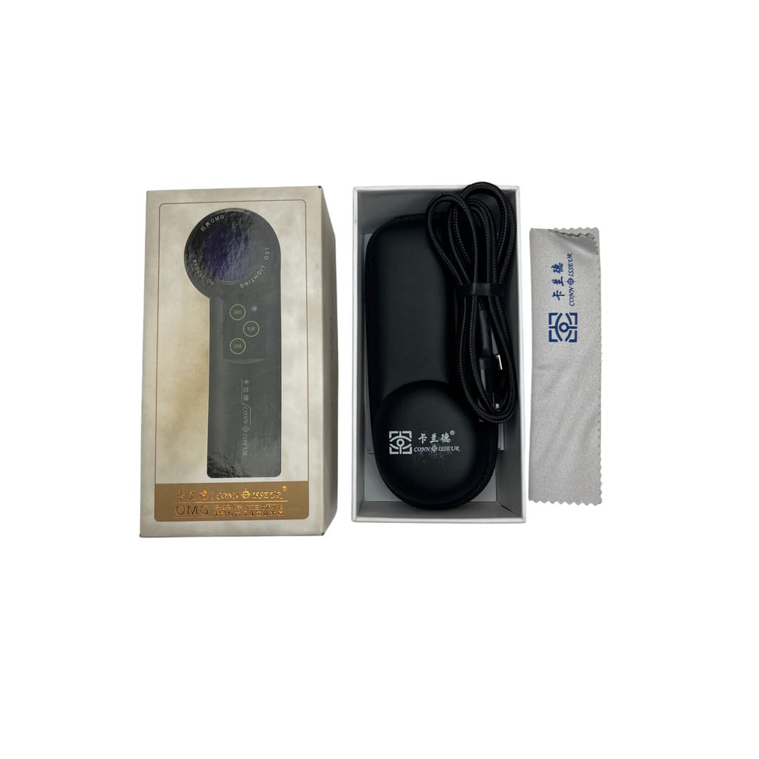 Connoisseur 10x Loupe Magnifier with UV LED Light - Damaged Box - Image 2
