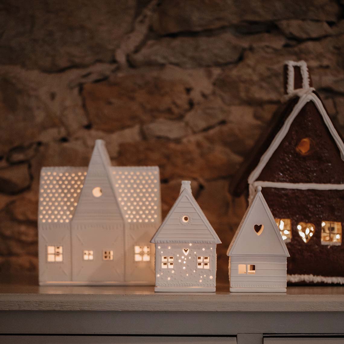 Räder Heart Gingerbread House Porcelain Tealight Holder 13.5cm - Image 2