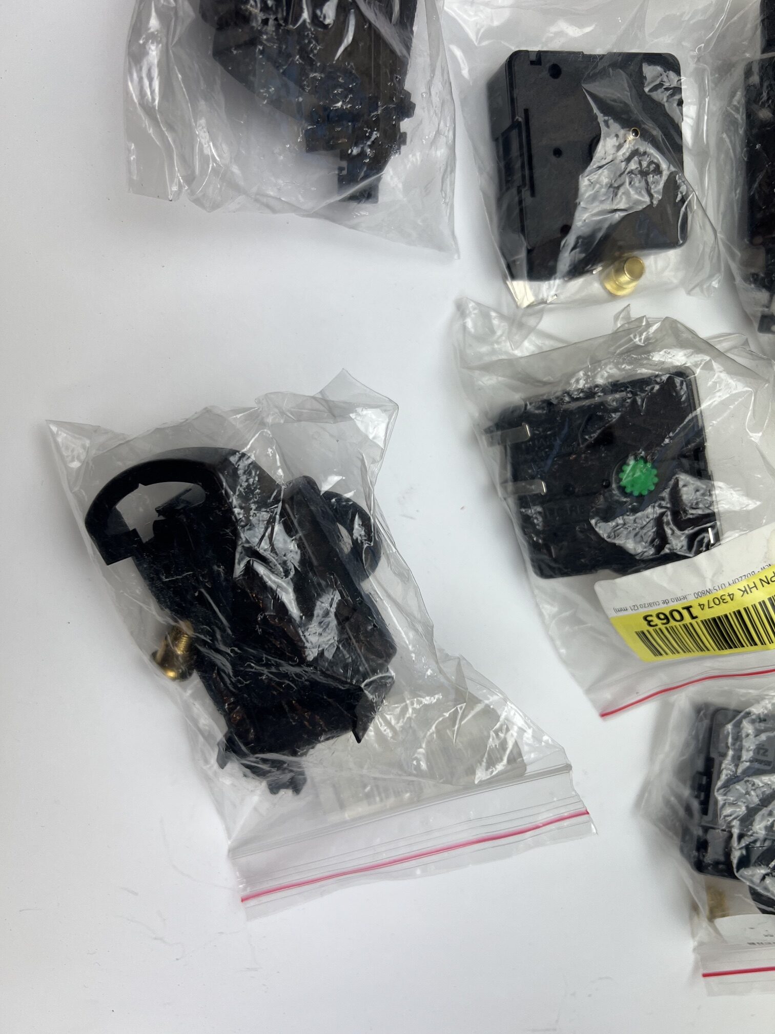 Mixed UTS Quartz Clock Movements Lot, 10 Pack, Sold as is - Image 9